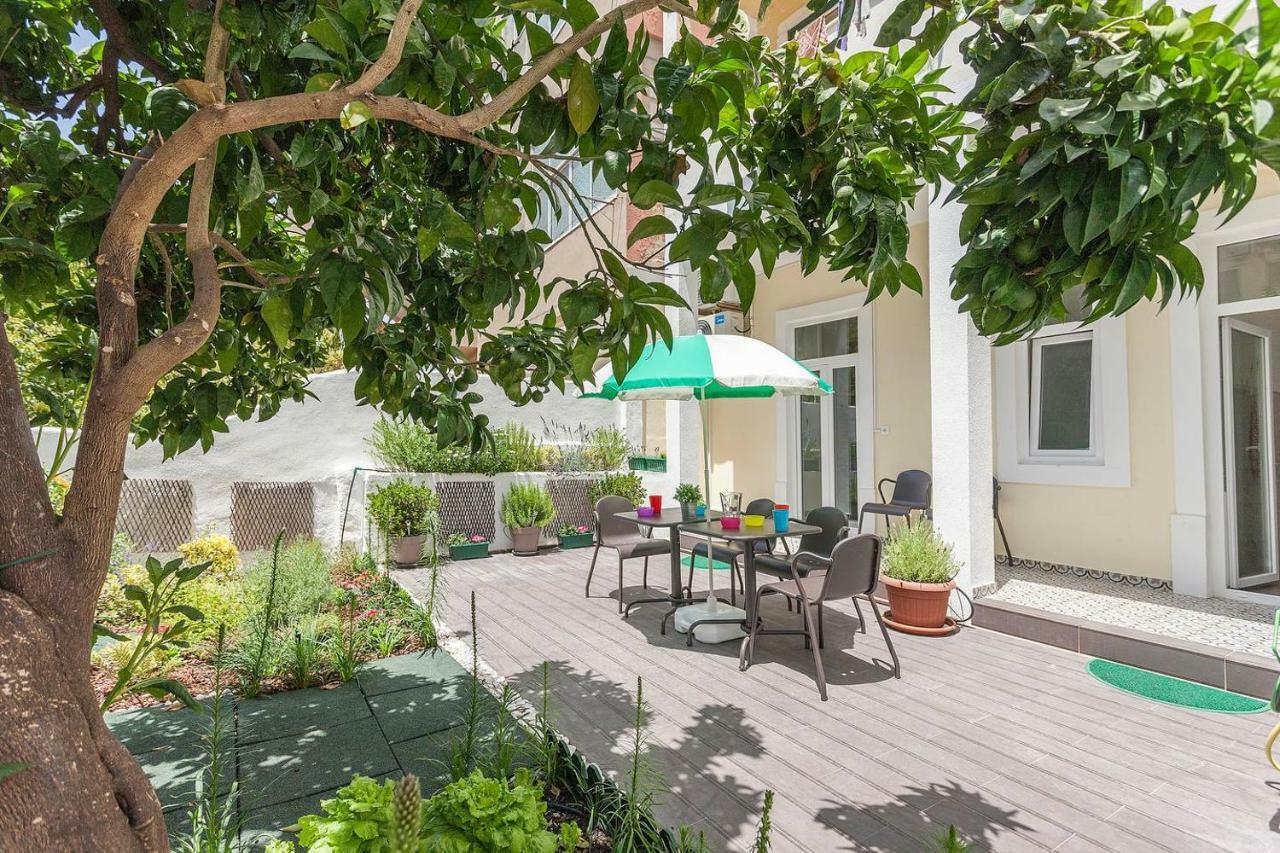 Sunny Orange Garden Apartment In Central Lisbon Exterior photo